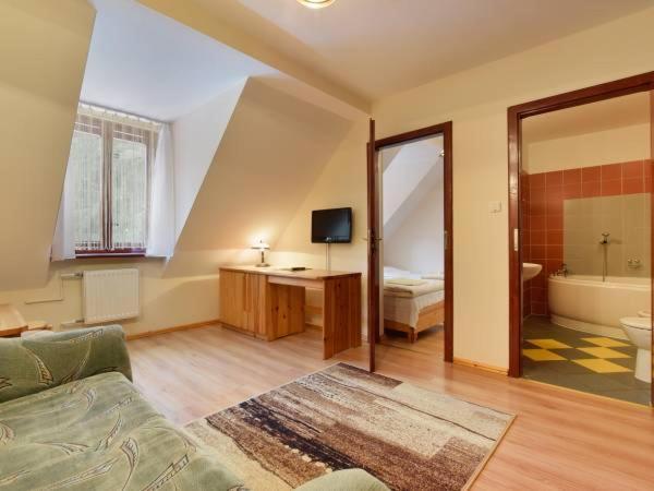 Zadrna Rezydencja Aparthotel Chełmsko Śląskie Exteriör bild